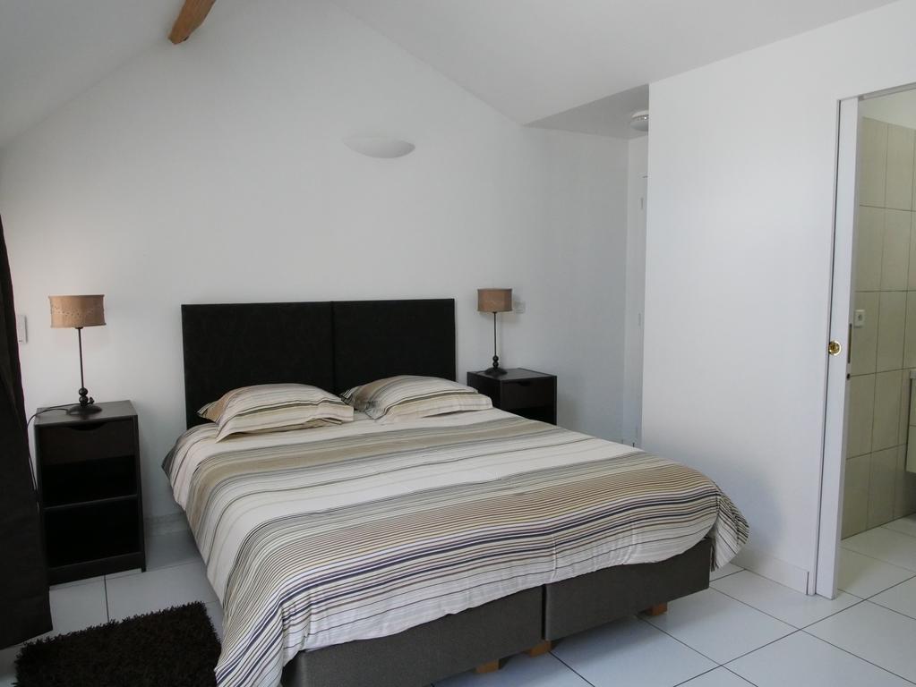 Gites De La Grande Ferme Avernes ภายนอก รูปภาพ