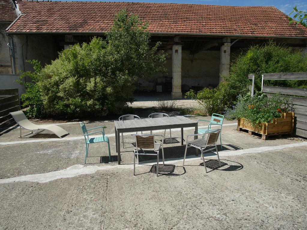 Gites De La Grande Ferme Avernes ภายนอก รูปภาพ