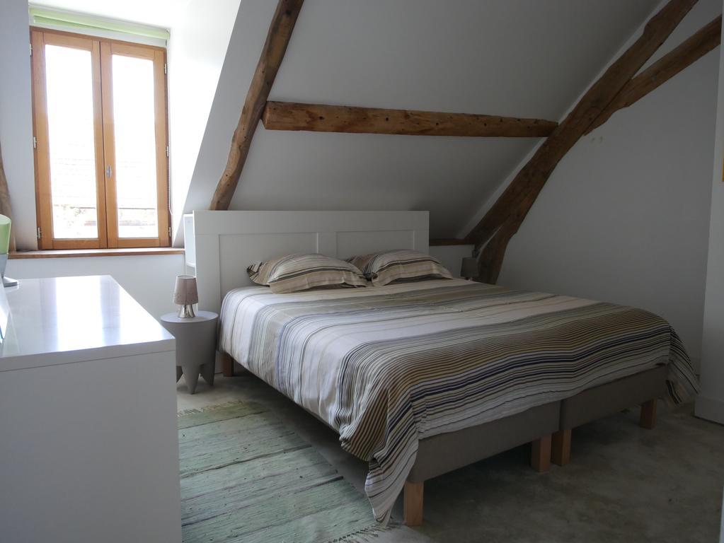 Gites De La Grande Ferme Avernes ภายนอก รูปภาพ